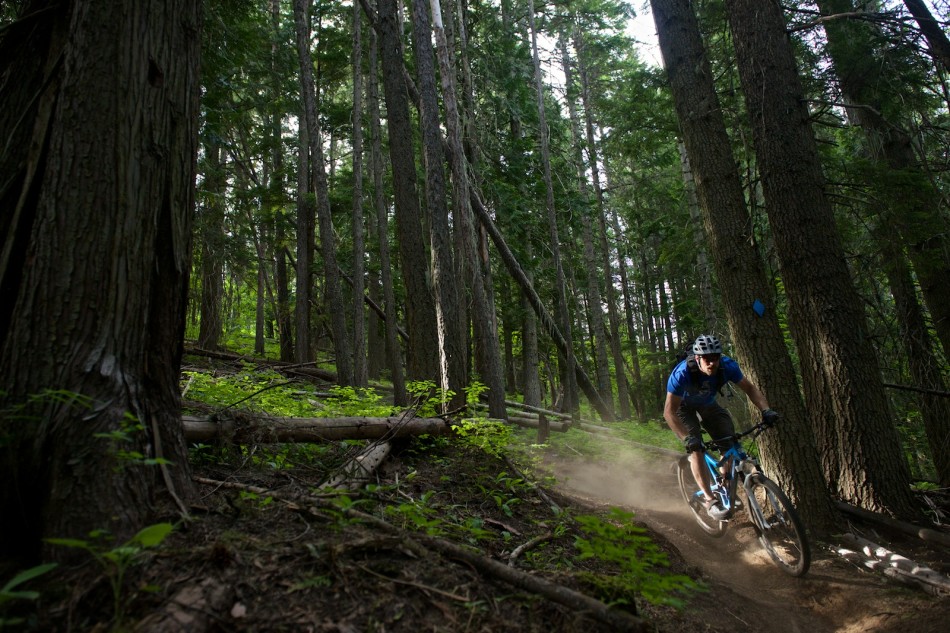 First Day of Shuttle Riding at Mt. Spokane During Evergreen East's Benefit Event